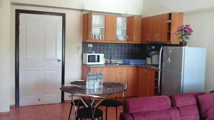 Lomsabai Apartments Bangsaen Extérieur photo