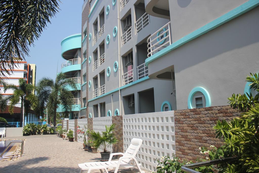Lomsabai Apartments Bangsaen Extérieur photo