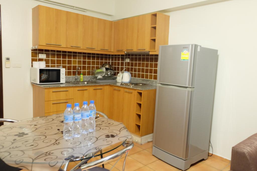 Lomsabai Apartments Bangsaen Extérieur photo