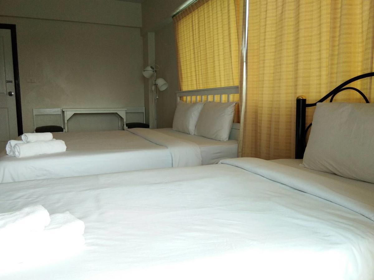 Lomsabai Apartments Bangsaen Extérieur photo
