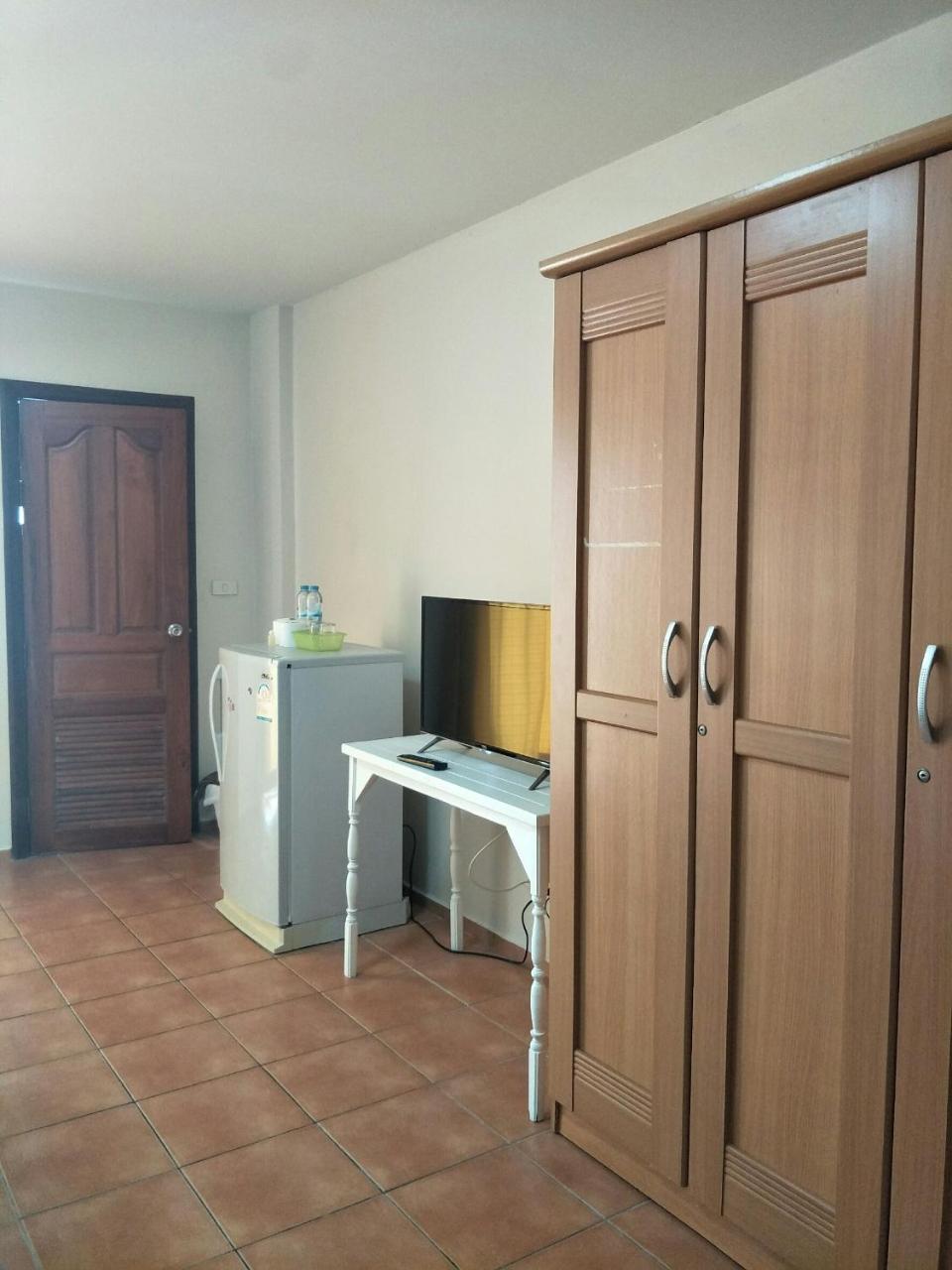 Lomsabai Apartments Bangsaen Extérieur photo