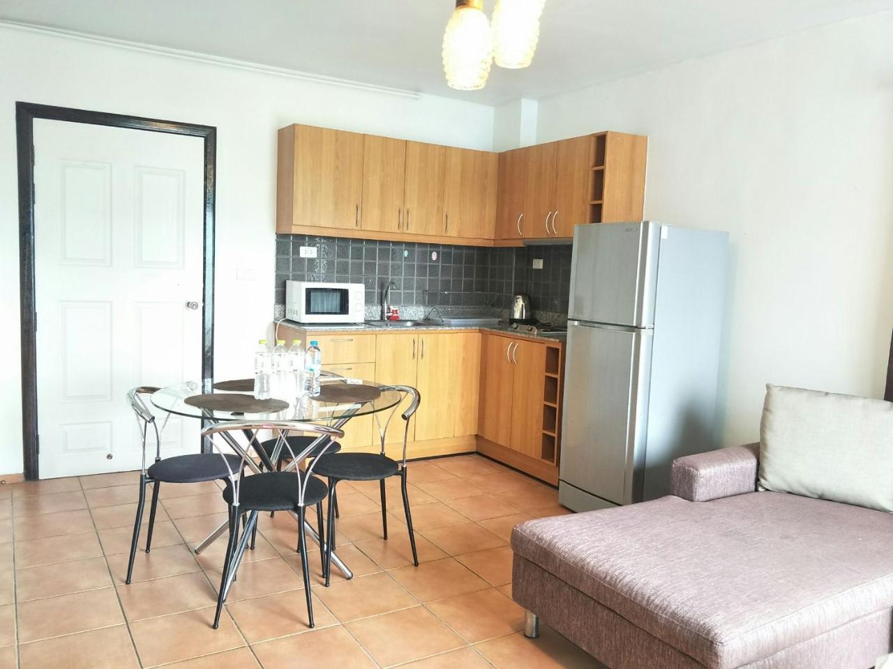 Lomsabai Apartments Bangsaen Extérieur photo