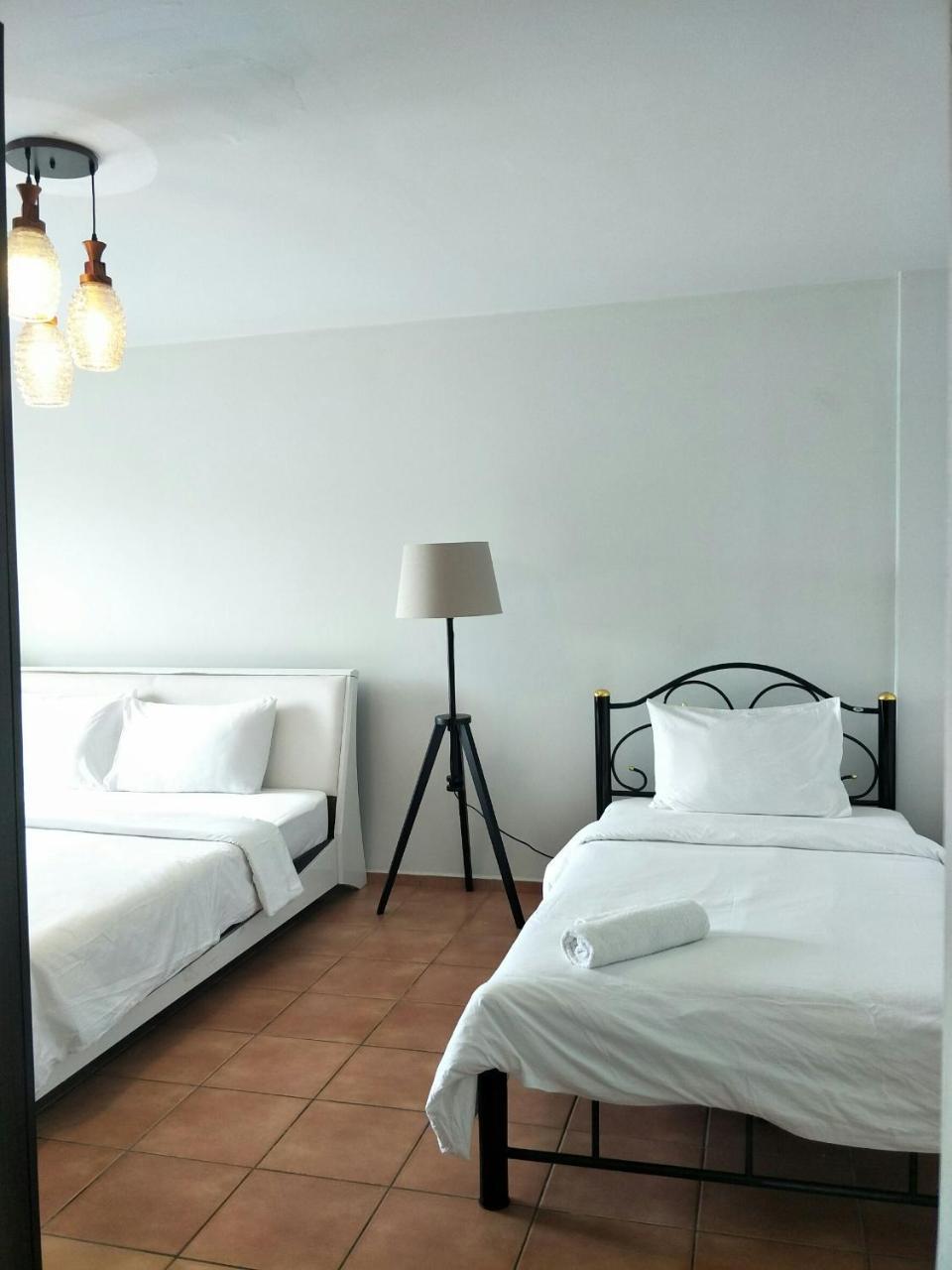 Lomsabai Apartments Bangsaen Extérieur photo