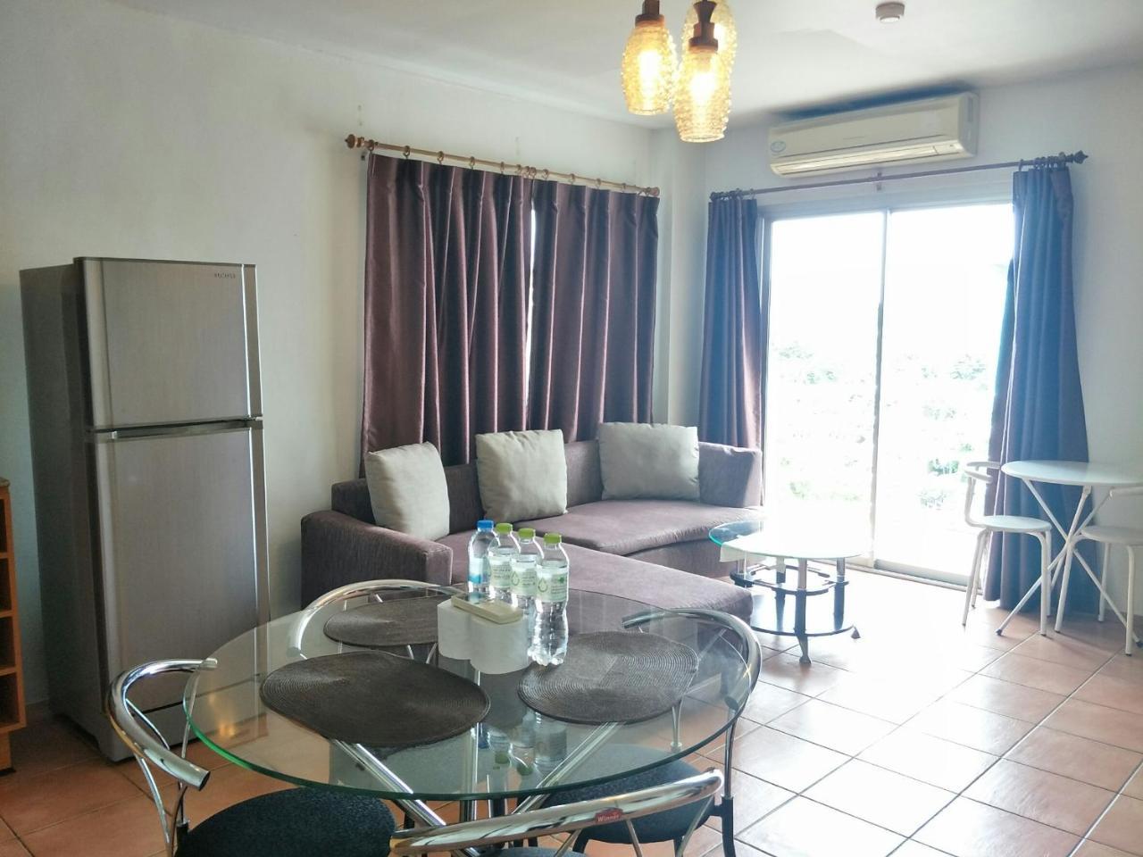 Lomsabai Apartments Bangsaen Extérieur photo