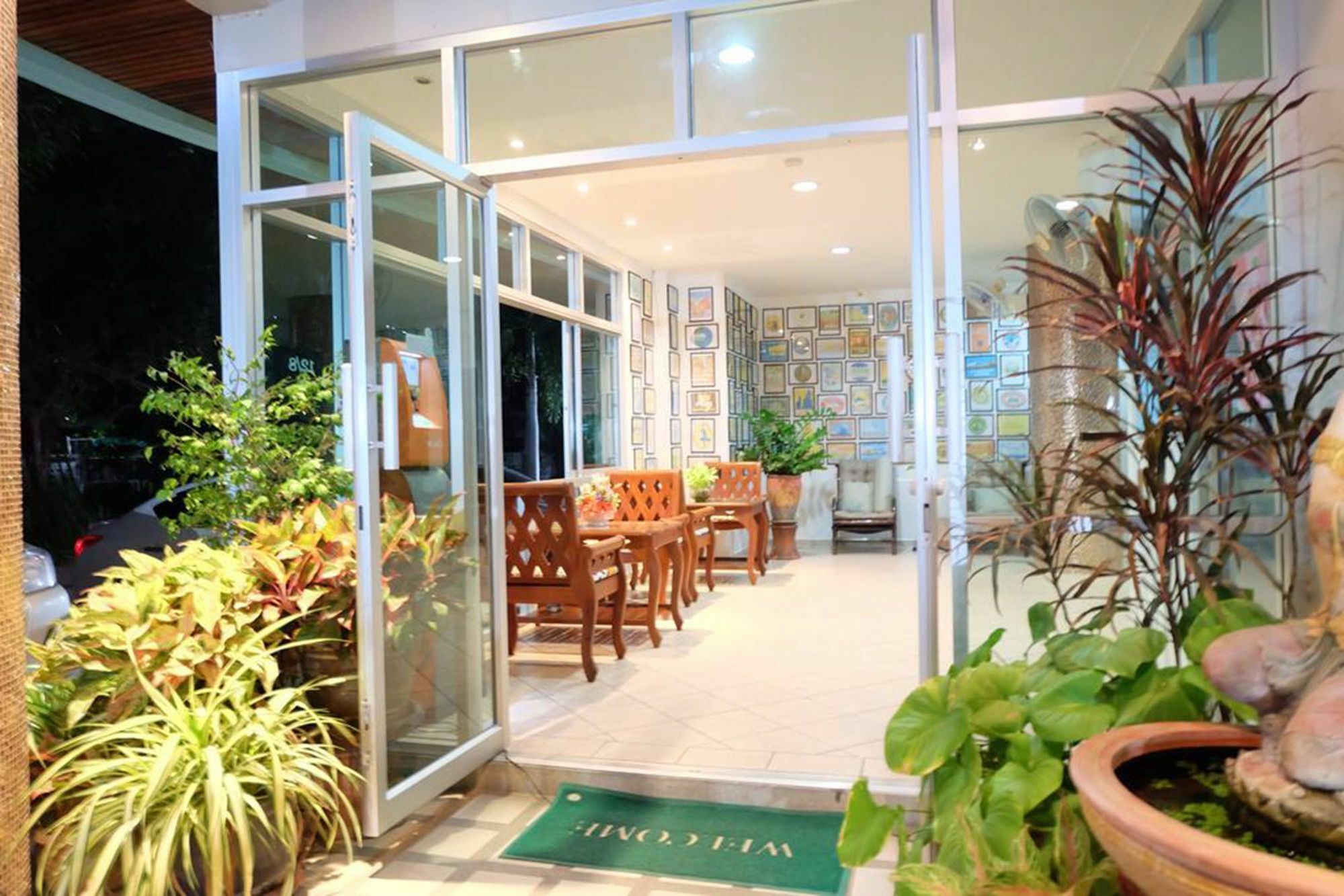 Lomsabai Apartments Bangsaen Extérieur photo